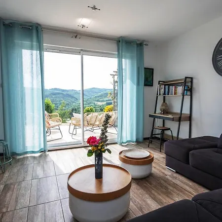 Le Petit Berthier Apartment *